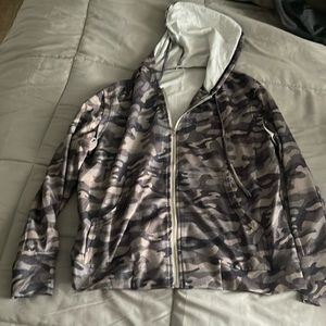 Cameo sweatshirt never worn